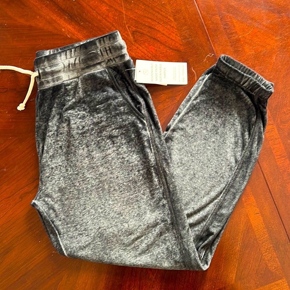 Threads 4 Thought Carla Burnout Jogger Sweat Pant
